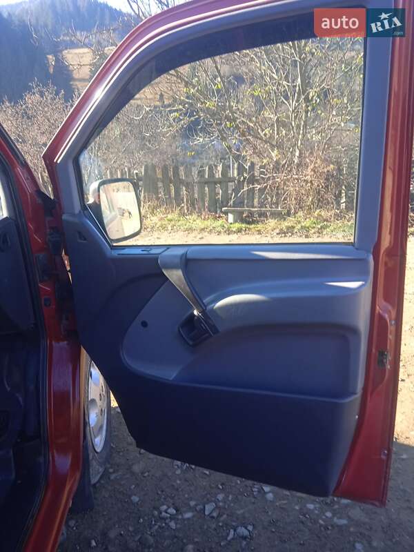 Минивэн Mercedes-Benz Vito 2000 в Вижнице