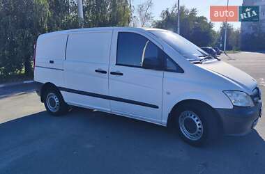 Грузовой фургон Mercedes-Benz Vito 2011 в 