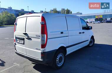 Грузовой фургон Mercedes-Benz Vito 2011 в 