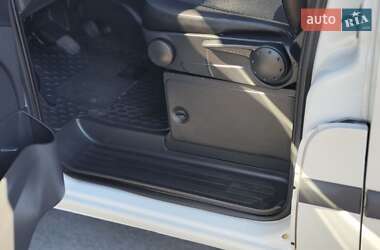 Грузовой фургон Mercedes-Benz Vito 2011 в 