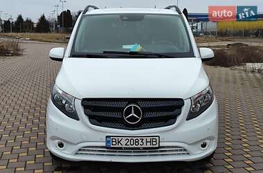 Минивэн Mercedes-Benz Vito 2015 в Сарнах