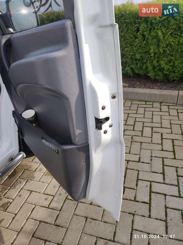 Минивэн Mercedes-Benz Vito 2001 в Ужгороде