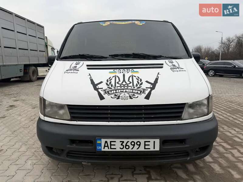 Мінівен Mercedes-Benz Vito 2000 в 