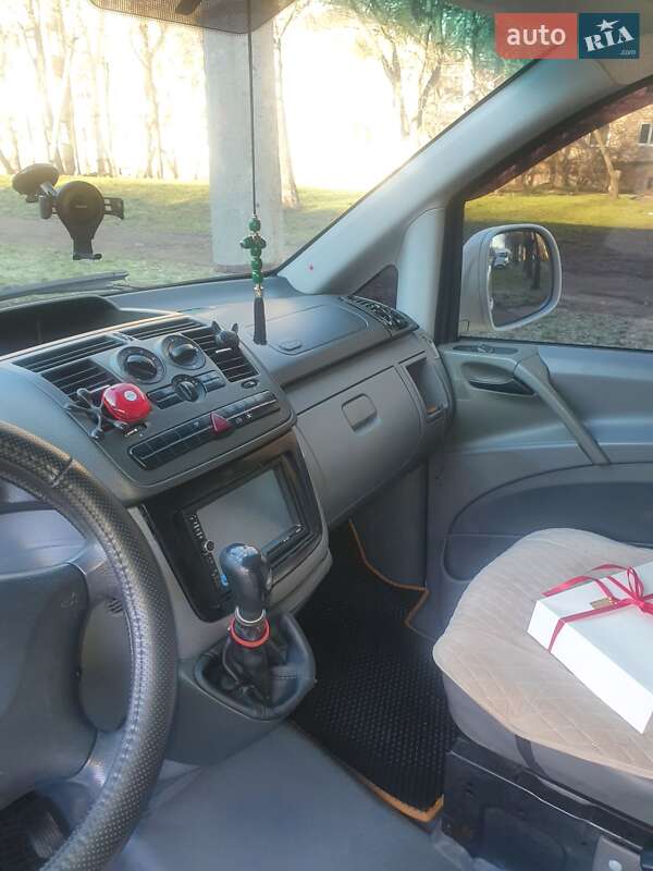 Мінівен Mercedes-Benz Vito 2005 в Чернівцях