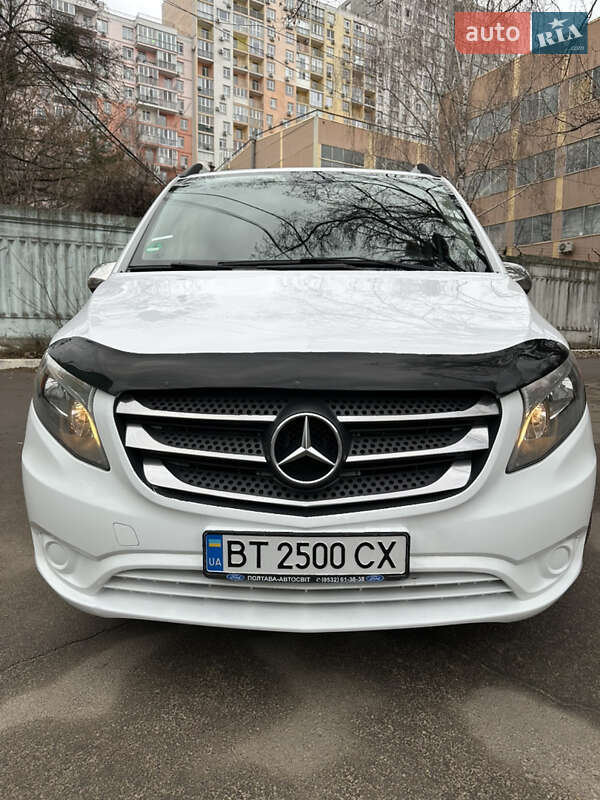 Минивэн Mercedes-Benz Vito 2016 в Киеве