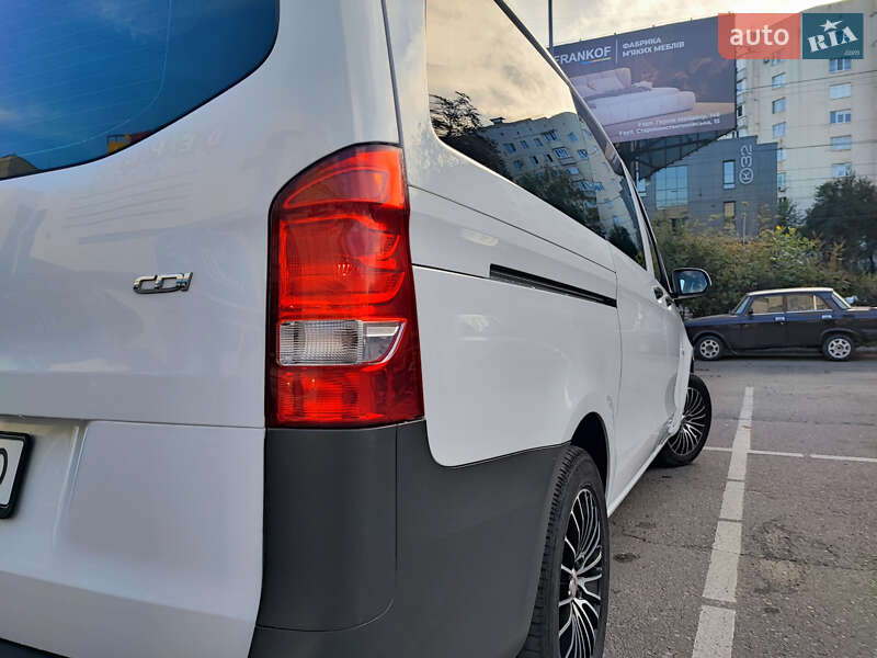 Минивэн Mercedes-Benz Vito 2015 в Черновцах