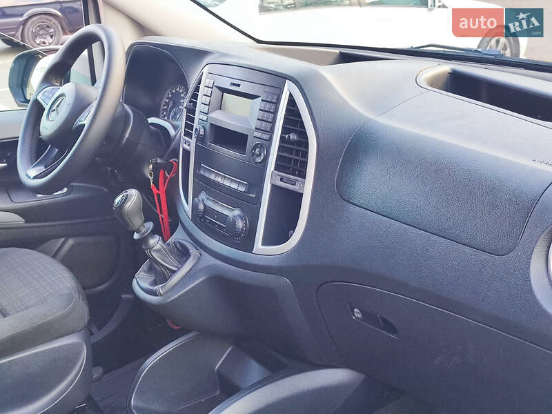 Минивэн Mercedes-Benz Vito 2015 в Черновцах