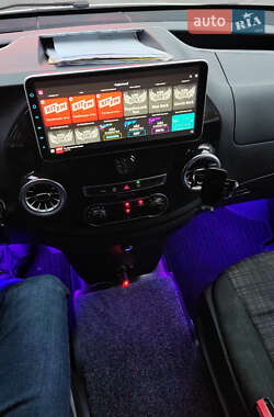 Минивэн Mercedes-Benz Vito 2020 в 
