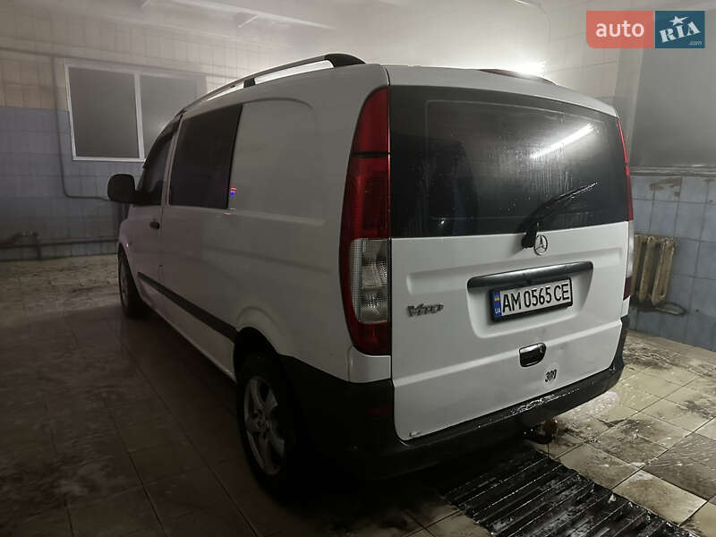 Грузовой фургон Mercedes-Benz Vito 2006 в Попельне