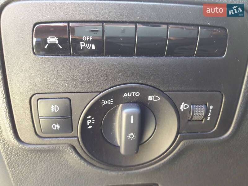 Минивэн Mercedes-Benz Vito 2015 в Киеве