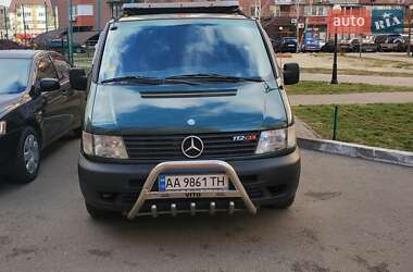 Вантажопасажирський фургон Mercedes-Benz Vito 2002 в Києві