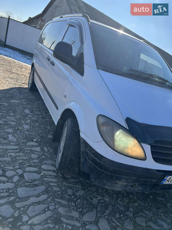 Минивэн Mercedes-Benz Vito 2005 в Хусте