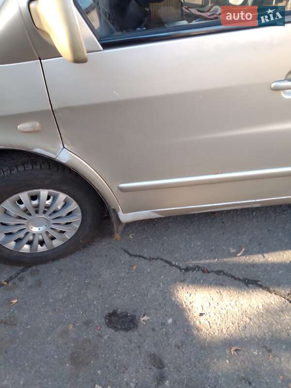 Минивэн Mercedes-Benz Vito 2003 в Кривом Роге