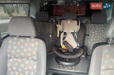 Минивэн Mercedes-Benz Vito 2005 в 