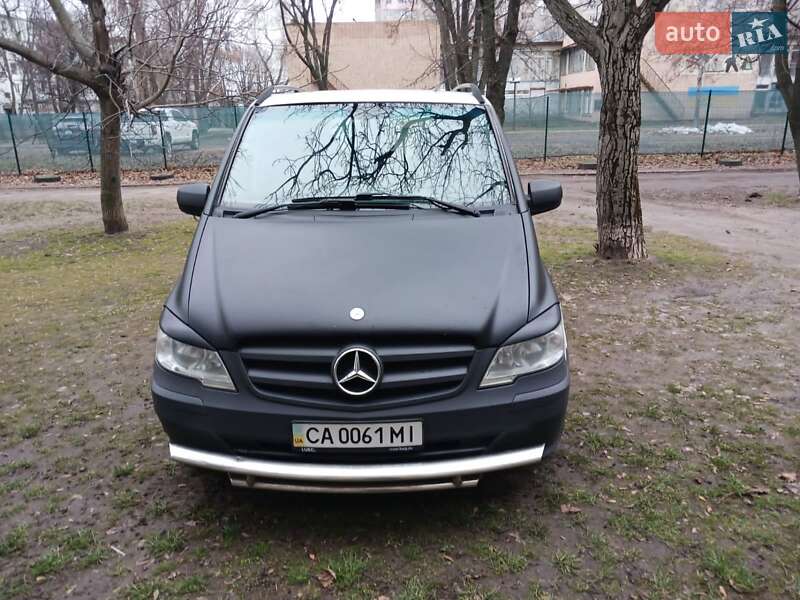 Грузовой фургон Mercedes-Benz Vito 2012 в 