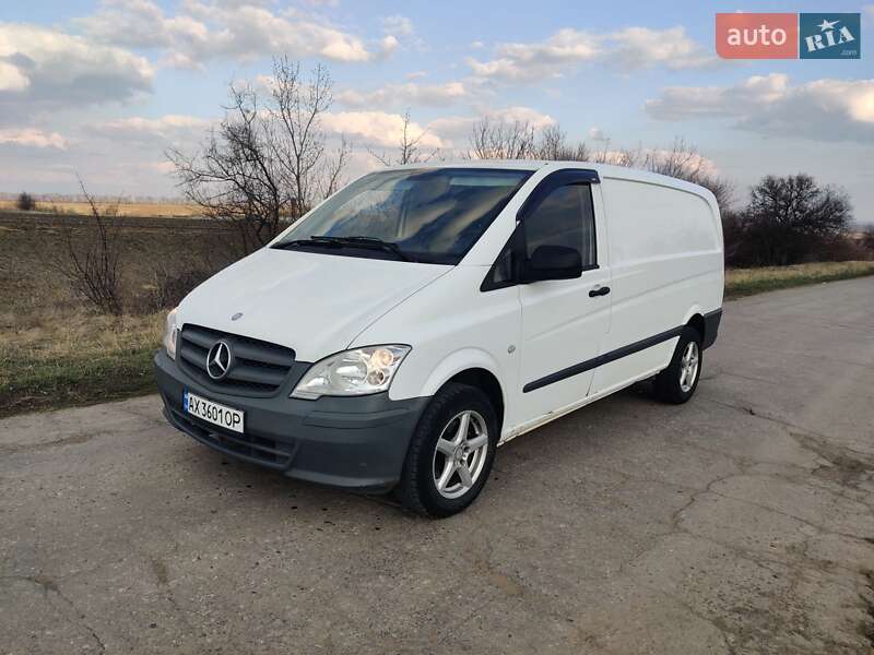 Грузовой фургон Mercedes-Benz Vito 2013 в 
