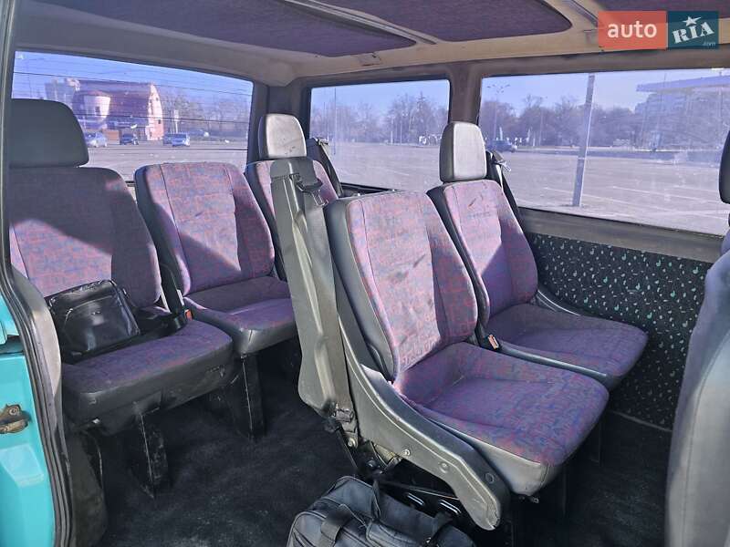 Вантажопасажирський фургон Mercedes-Benz Vito 1998 в Сумах