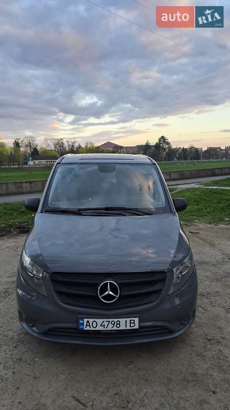 Mercedes-Benz Vito 2015