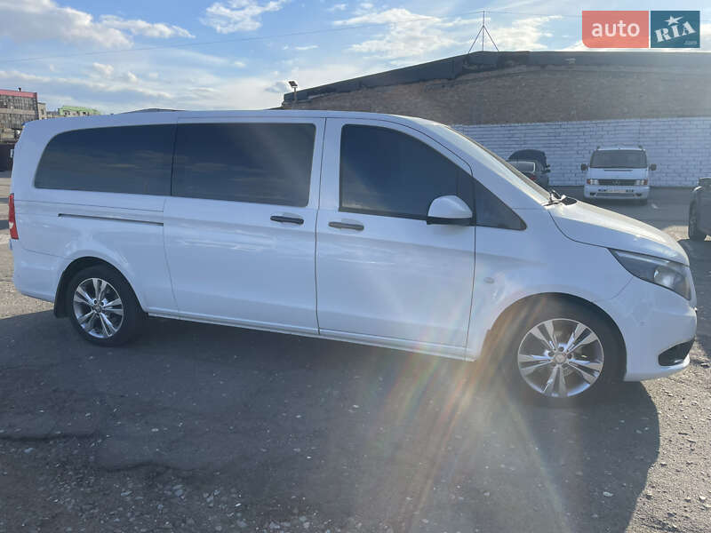 Минивэн Mercedes-Benz Vito 2015 в Киеве