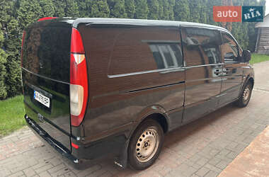 Вантажопасажирський фургон Mercedes-Benz Vito 2005 в 