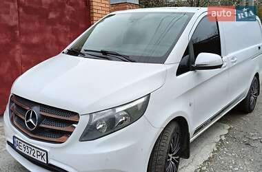 Вантажний фургон Mercedes-Benz Vito 2015 в 