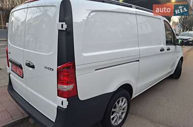 Грузовой фургон Mercedes-Benz Vito 2020 в 