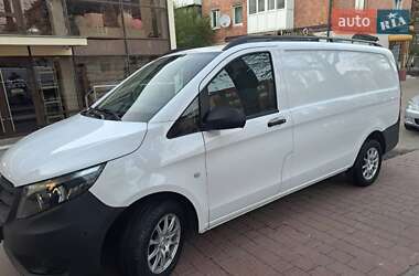 Грузовой фургон Mercedes-Benz Vito 2020 в 
