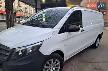 Грузовой фургон Mercedes-Benz Vito 2020 в 