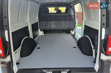 Грузовой фургон Mercedes-Benz Vito 2020 в 