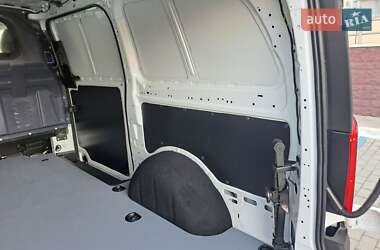 Грузовой фургон Mercedes-Benz Vito 2020 в 