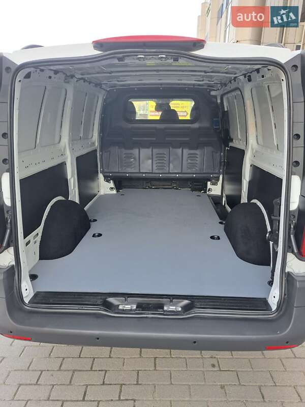 Грузовой фургон Mercedes-Benz Vito 2020 в Черновцах