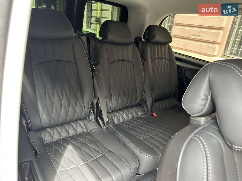 Минивэн Mercedes-Benz Vito 2017 в Черновцах