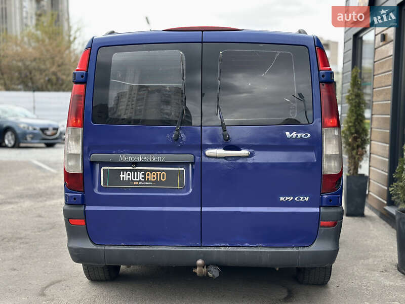 Вантажний фургон Mercedes-Benz Vito 2004 в Шептицькому