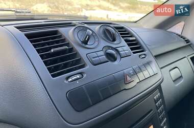 Вантажний фургон Mercedes-Benz Vito 2011 в 