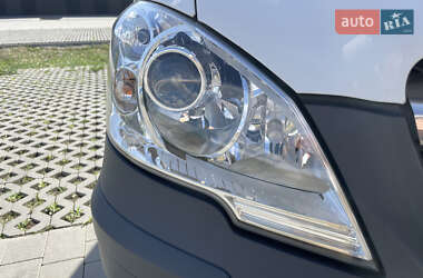 Вантажний фургон Mercedes-Benz Vito 2011 в 