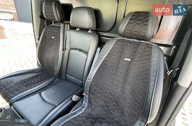Вантажний фургон Mercedes-Benz Vito 2011 в 