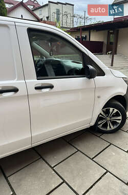 Вантажний фургон Mercedes-Benz Vito 2020 в 