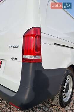 Вантажний фургон Mercedes-Benz Vito 2020 в 
