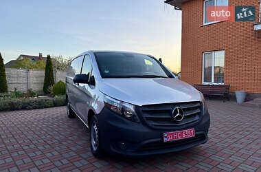 Грузовой фургон Mercedes-Benz Vito 2020 в 