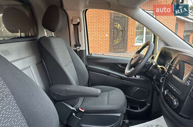 Грузовой фургон Mercedes-Benz Vito 2020 в 