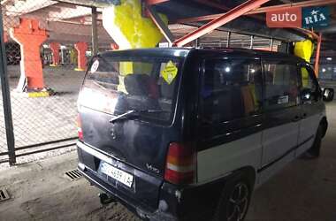 Мінівен Mercedes-Benz Vito 2001 в 