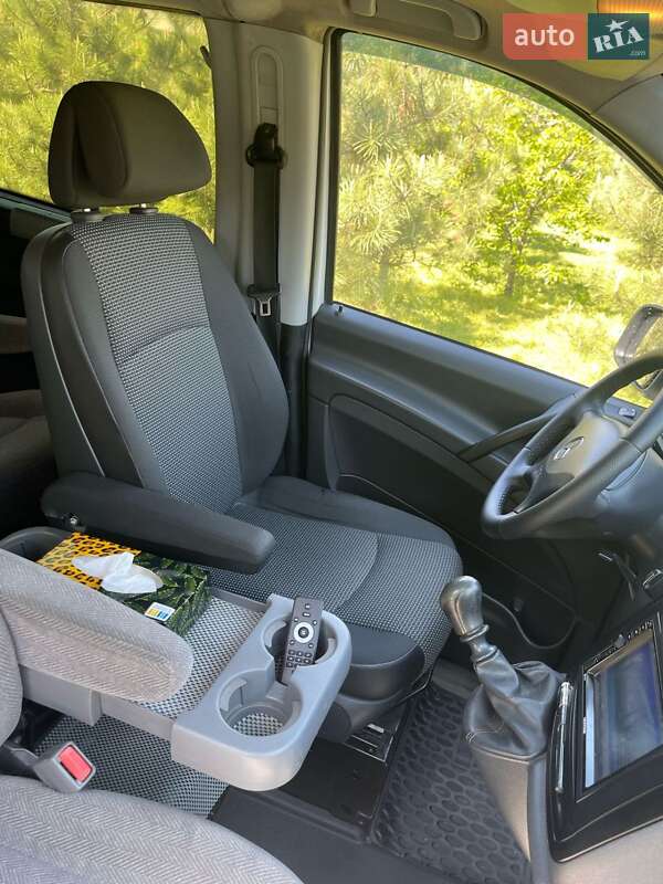 Мінівен Mercedes-Benz Vito 2011 в Дніпрі фото 14 Мінівен Mercedes-Benz Vito 2011 в Дніпрі