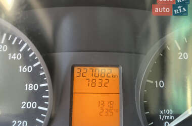 Грузовой фургон Mercedes-Benz Vito 2008 в 