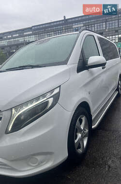 Мінівен Mercedes-Benz Vito 2021 в 