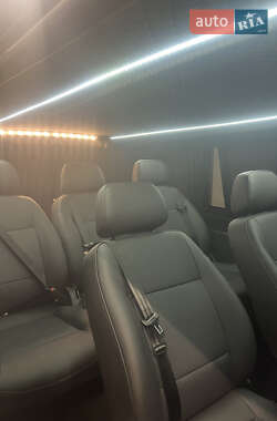 Мінівен Mercedes-Benz Vito 2021 в 