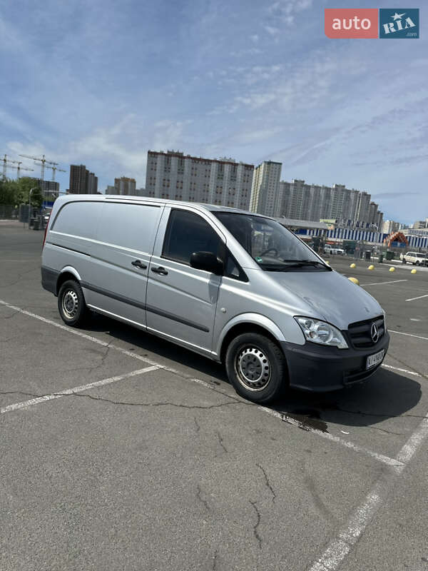 Грузовой фургон Mercedes-Benz Vito 2011 в Киеве