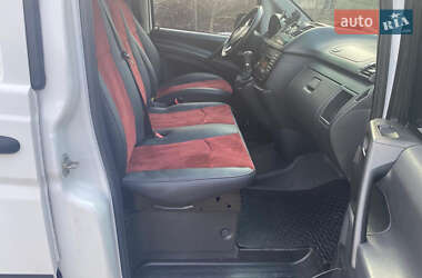 Грузовой фургон Mercedes-Benz Vito 2011 в 