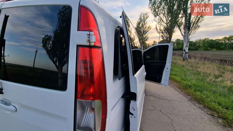 Мінівен Mercedes-Benz Vito 2012 в Дніпрі