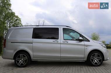 Мінівен Mercedes-Benz Vito 2022 в 