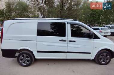 Грузовой фургон Mercedes-Benz Vito 2005 в 